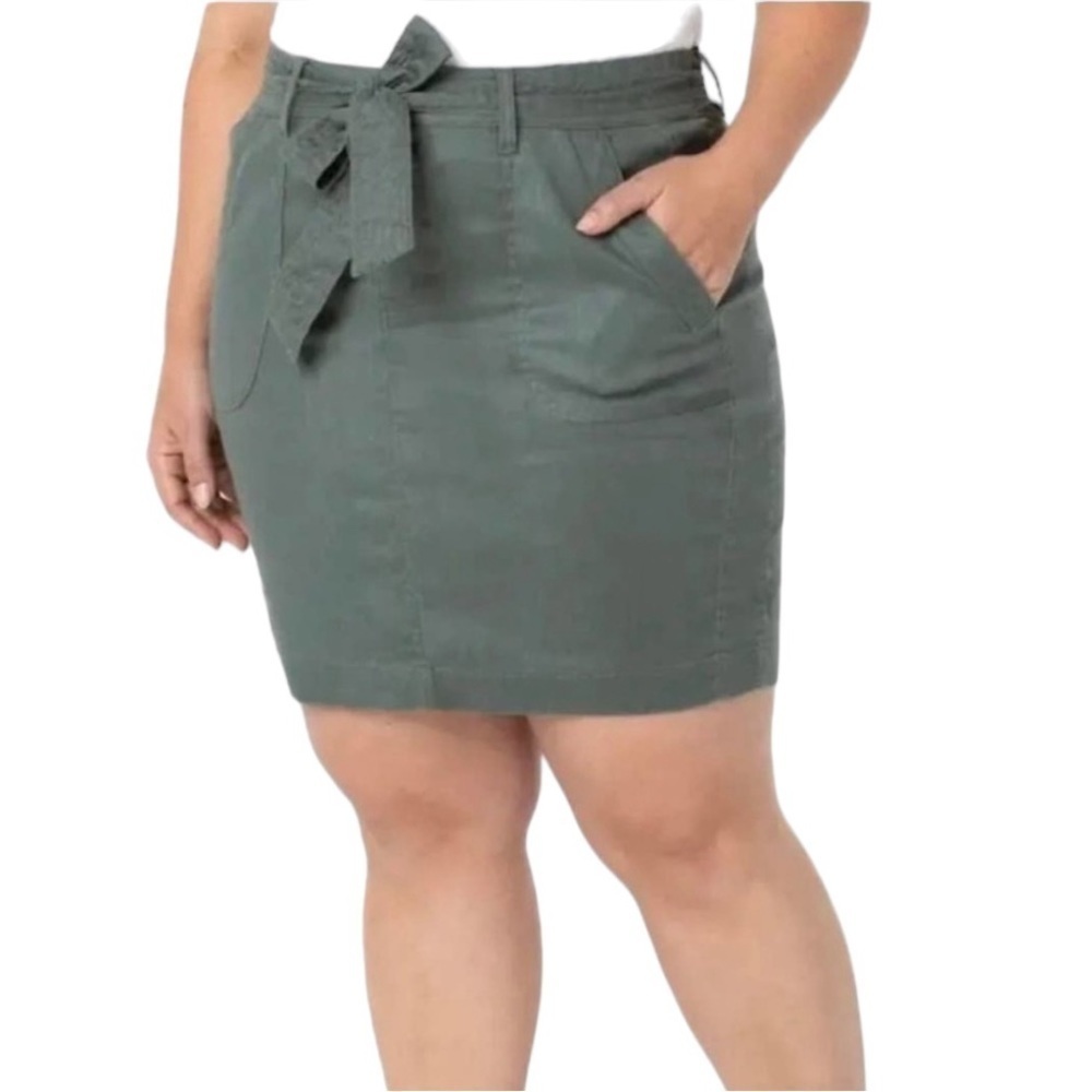 Liverpool skirt Lorena tie front skirt fennel olive green size 12P NWT
